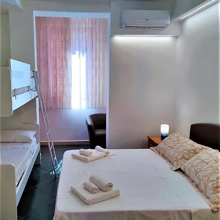Apartment Sul Lungomare Di Castellabate Per 4 Persone *