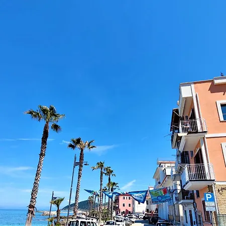 Apartment Sul Lungomare Di Castellabate Per 4 Persone