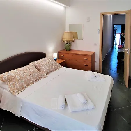 Sul Lungomare Di Castellabate Per 4 Persone Apartment Santa Maria di Castellabate
