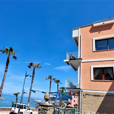 Sul Lungomare Di Castellabate Per 4 Persone